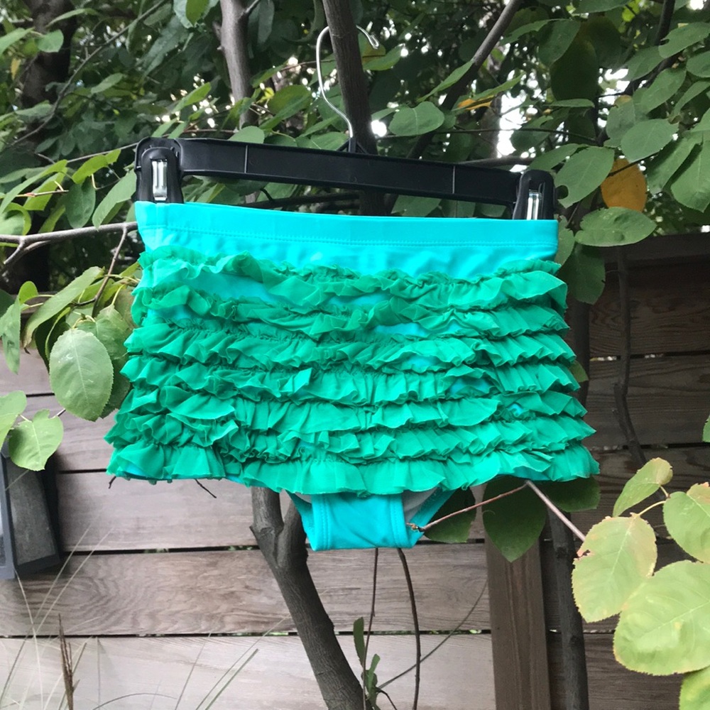 Three piece girls bathing suit set